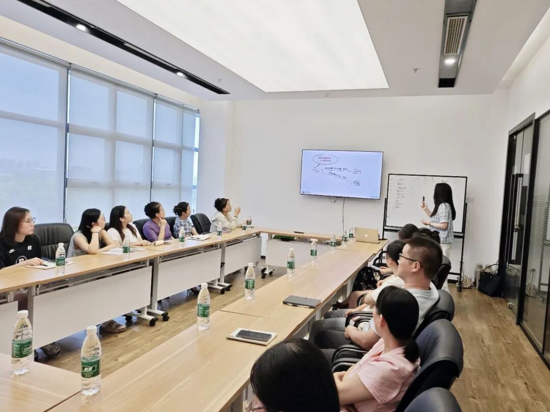 庄茹律师受邀为轨道交通产业园企业开展应收账款实务专题培训